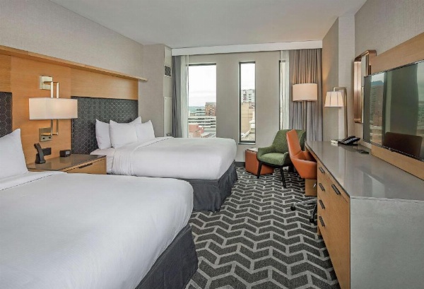 Hilton Des Moines Downtown image 21